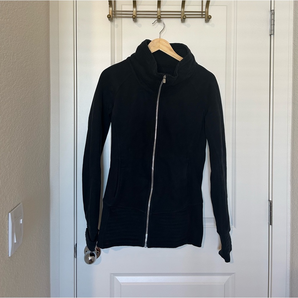 LULULEMON FULL ZIP JACKET | Black | size 8